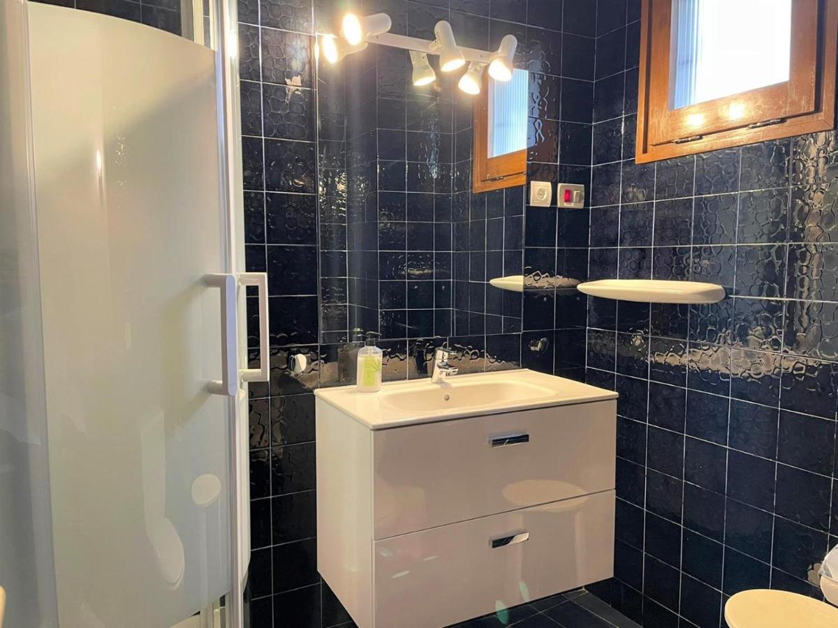 Unio - Apartamento En El Casco Antiguo カダケス エクステリア 写真